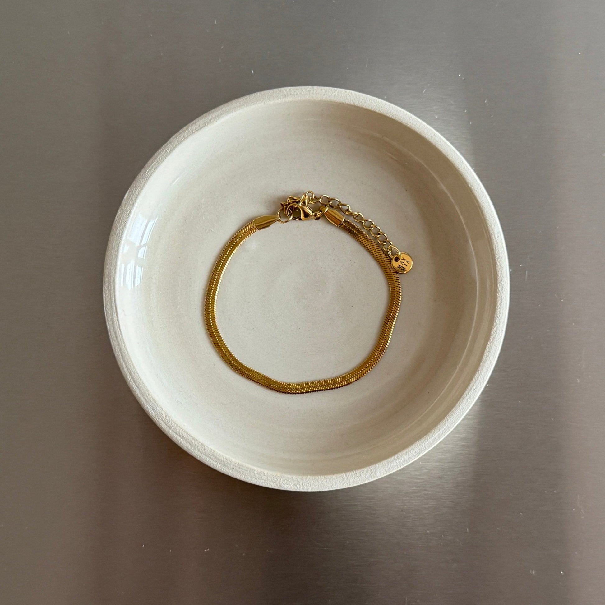 Snake Bracelet / gold